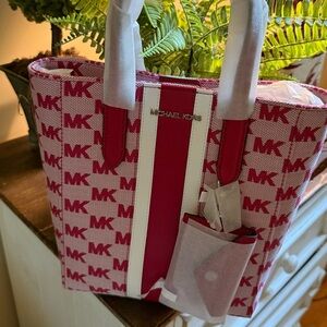 Michael Kors Cute Red Handbag